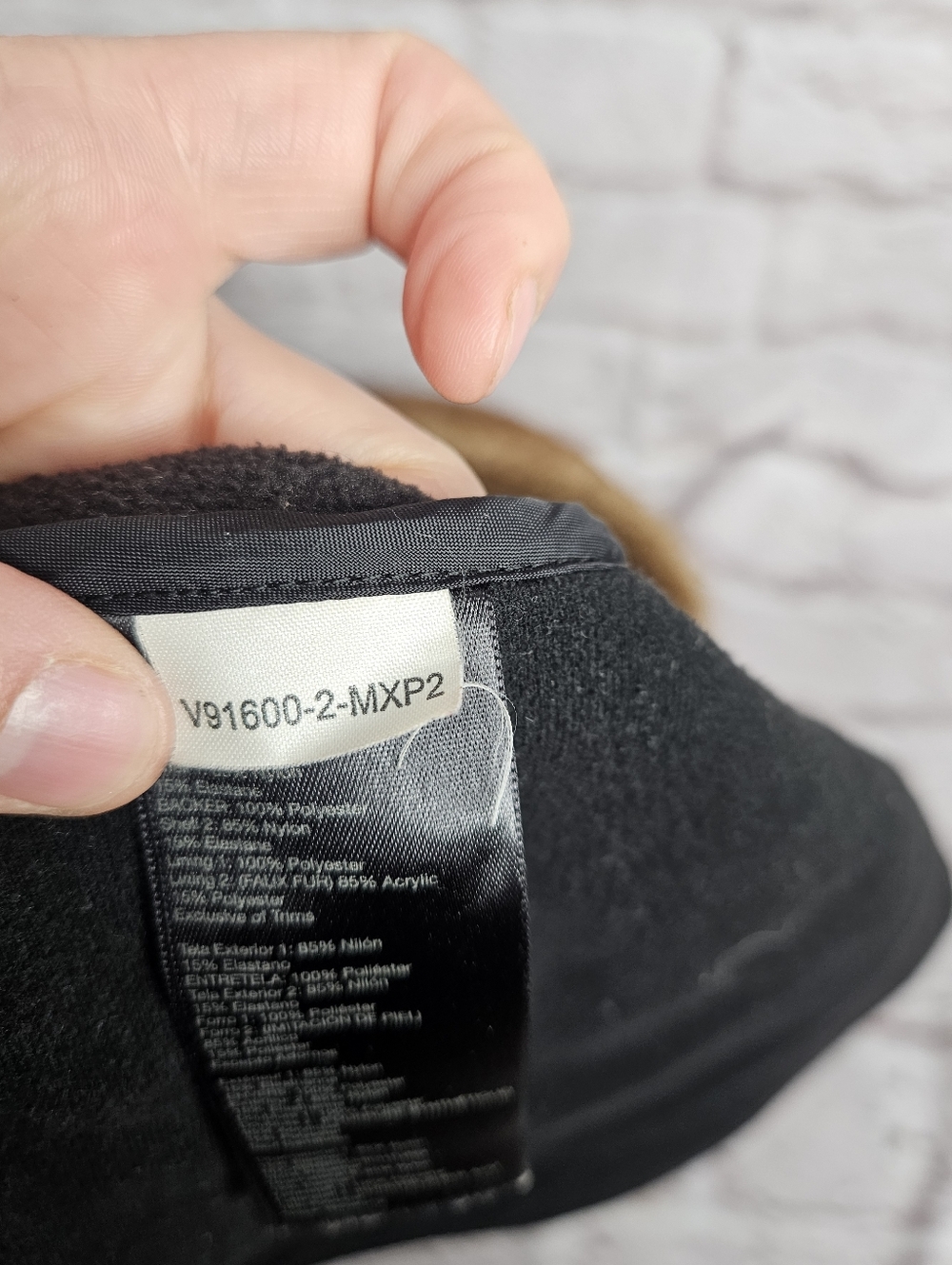 Marmot Women's Furlong Vest Faux Fur Black Size Small - Picture 4 of 11